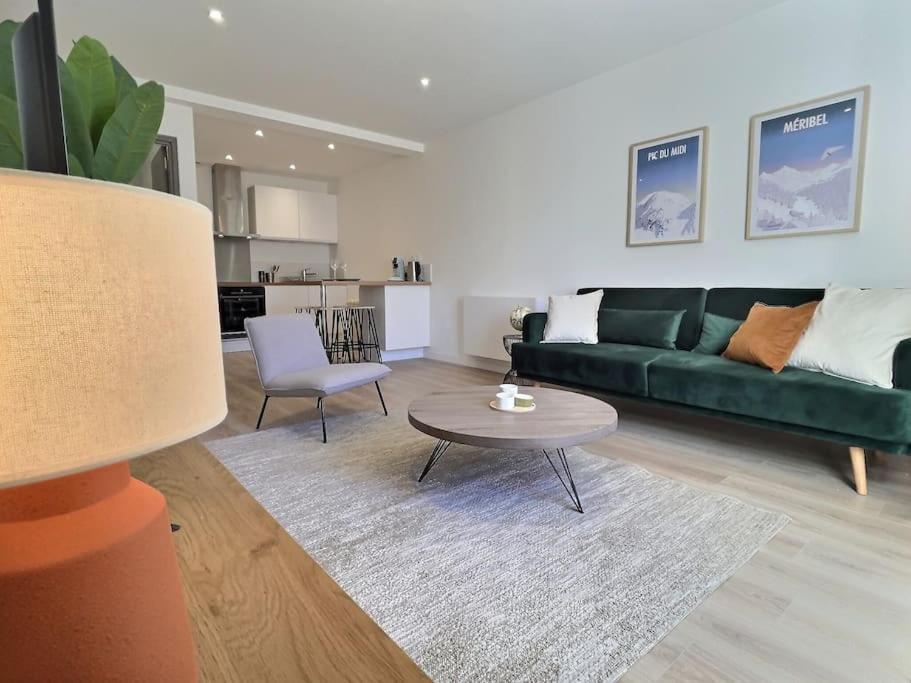 Le Victor Hugo, L'Appartement Valentinois Valence  Bagian luar foto
