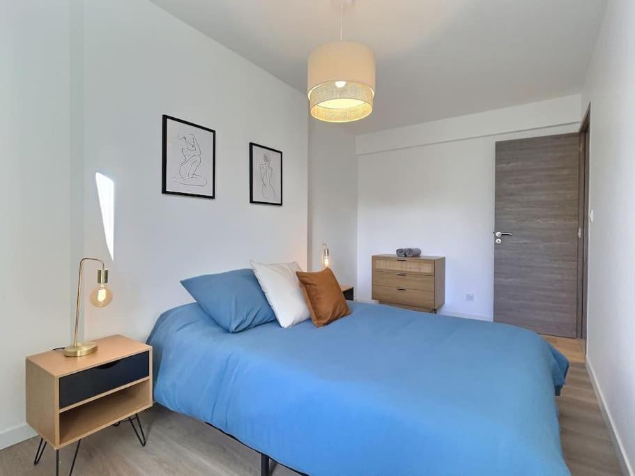Le Victor Hugo, L'Appartement Valentinois Valence  Bagian luar foto
